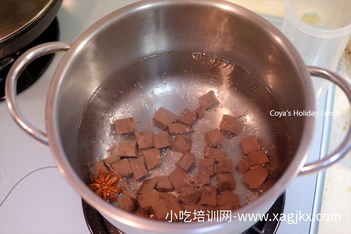 [食谱] 中华一番小当家料理-大魔术熊猫麻婆豆腐(鸭血豆腐)